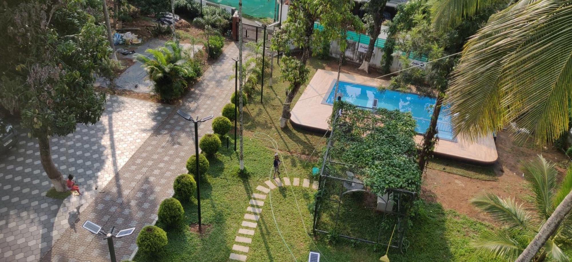 Dolphin Enclave Service Studio Apartments Kalpetta Exterior photo
